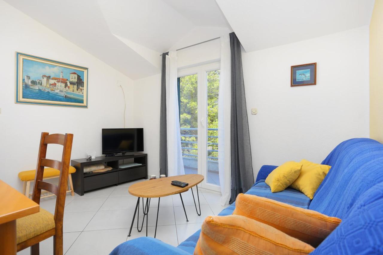 Apartments By The Sea Arbanija, Ciovo - 4320 Trogir Bagian luar foto